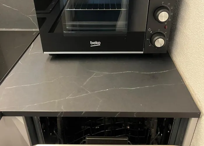 Дом отдыха In Near Lifts & Centre 2br 2ba *