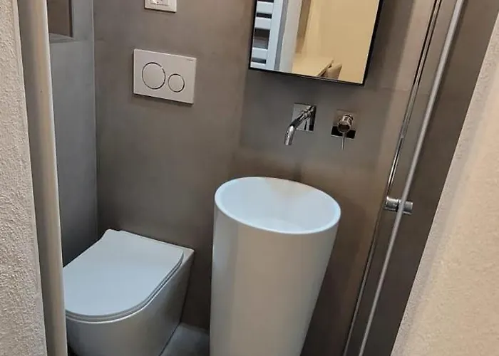 Дом отдыха In Near Lifts & Centre 2br 2ba *