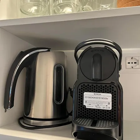 In Near Lifts & Centre 2br 2ba *